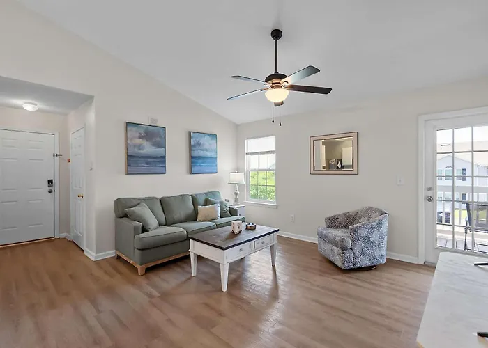 With Pool 5 Miles To Beaches Apartment Gulf Shores