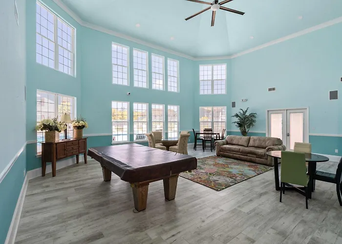 Apartment With Pool 5 Miles To Beaches Gulf Shores